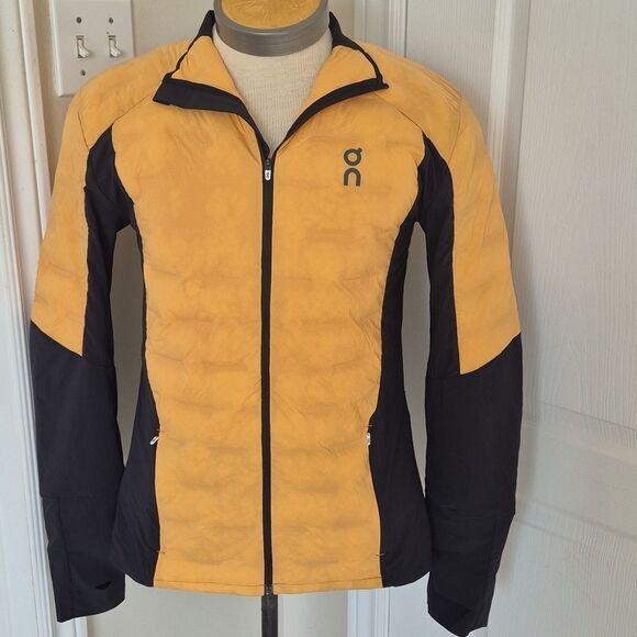 On Running Men's Climate Jacket in Yellow and Black - Picture 1 of 16